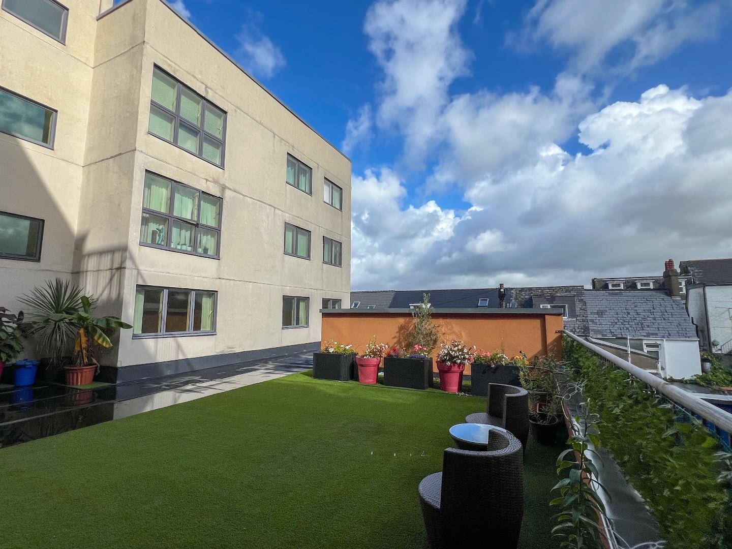 Esplanade, Porthcawl, Bridgend County Borough, CF36 3YE